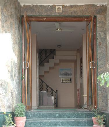 Capital O 84122 Hotel Trilok Palace Jaipur Buitenkant foto